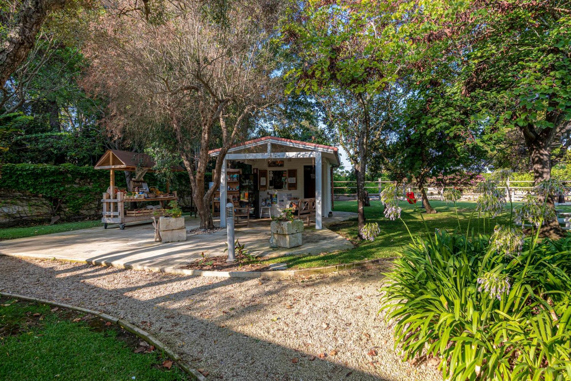 Bio Agriturismo Salos Alimini Eksteriør bilde
